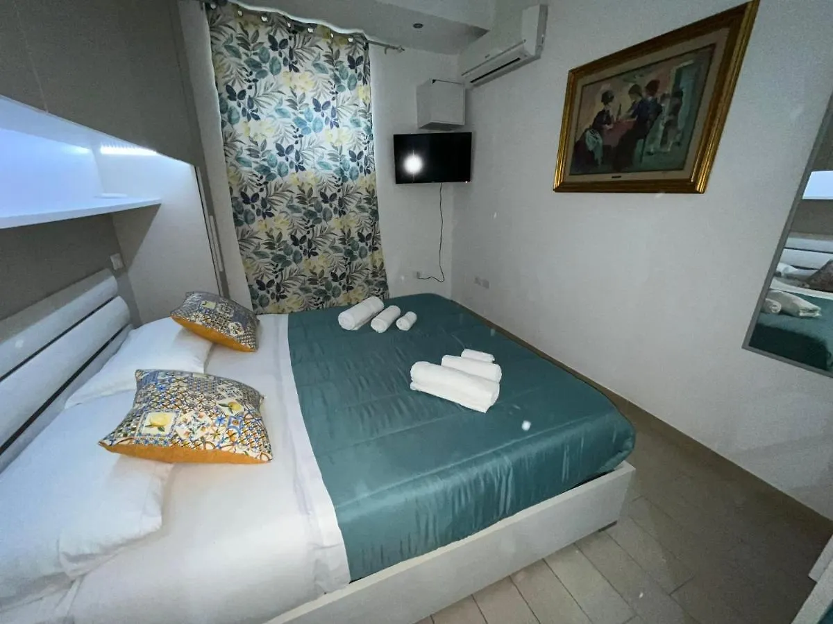 B&B Capo Palerme 0*,  Italie